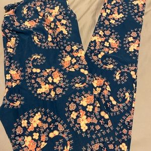 LuLaRoe leggings tall/curvy